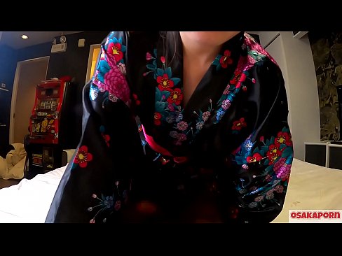 ❤️ Keçika ciwan a cosplay ji seksê hez dike ku bi orgazmê bi şûjinek di hespêk û blowjob de. Keçika Asyayî ya bi pisîka porî û bi cil û bergên kevneşopî yên Japonî di vîdyoya amator de ku masturbasyona bi pêlîstokên qijikê nîşan dide. Sakura 3 OSAKAPORN. ❤❌ Pornoya rûsî li ku.fullpornercom.ru ﹏